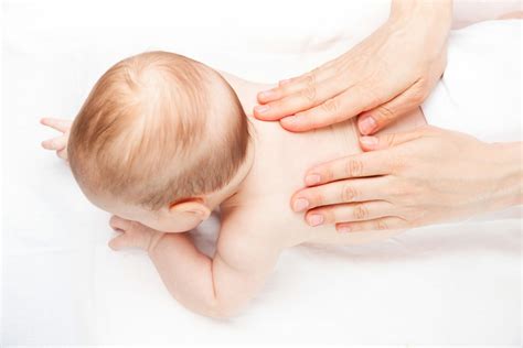 Silikonsauger halten länger als kautschuksauger; Was kann mein Baby wann? Die Entwicklung in den ersten 3 ...