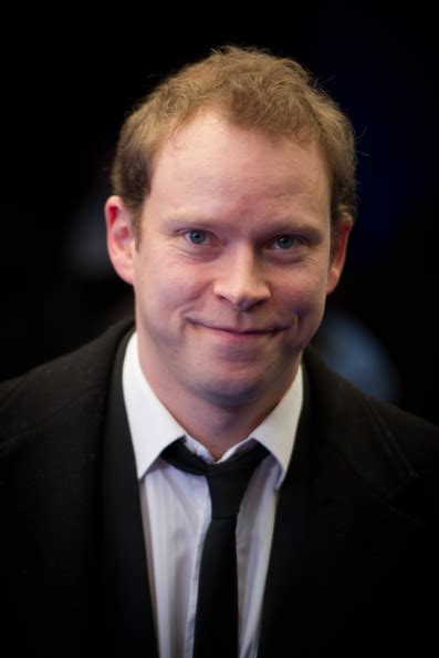 Mcfly's tom fletcher, tv presenter aj odudu and peep show's robert webb are the first celebrities to be announced for this year's strictly come dancing. Robert WEBB (1972) : Biographie et filmographie