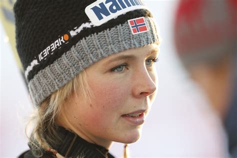 Norwegian ski jumper olympic champion, world champion, and world cup winner. Hopp, Verdenscup | Maren Lundby skuffet i Hinzerbach