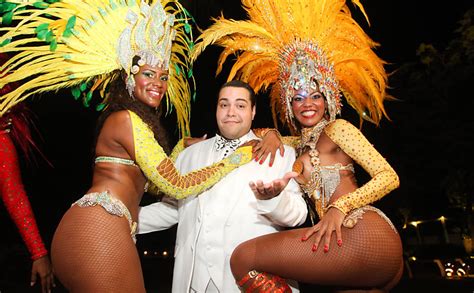 We did not find results for: Tiago Abravanel faz show no Baile Oficial da Cidade do Rio ...