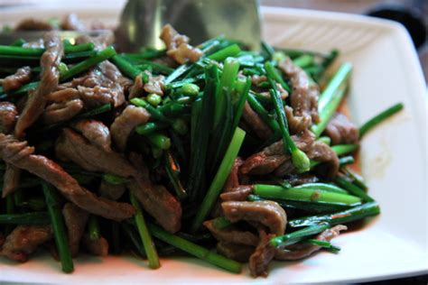 How much is chicken yat ga at happy garden? Eating In Translation: Happy Stony Noodle