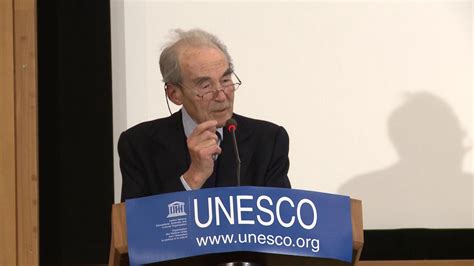 Discours de robert badinter aux classes de terminales du lycée camille vernet de valence (26) le 1er avril 2015. Comment prévenir l'antisémitisme? Discours de Robert ...