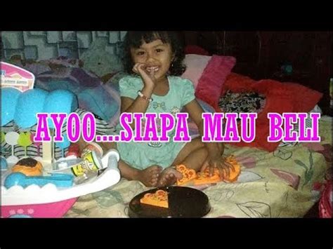 Jelajahi pusat perbelanjaan mobile, shopee! Mainan sama Mama buat es cream sama Pizza - YouTube