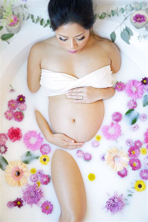 How to run a milk bath session for baby and maternity photography. Pin on Maternity Photos