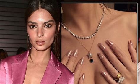 If an engagement ring could make an entrance, emily ratajkowski's would be breaking down doors. Emily Ratajkowski shows off wedding ring in topless photo ...