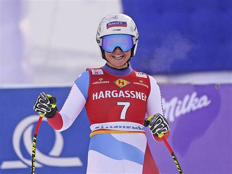 Die besten pinnwände von corinne suter. Erster Weltcup-Sieg für Corinne Suter | Ski alpin | Bote der Urschweiz