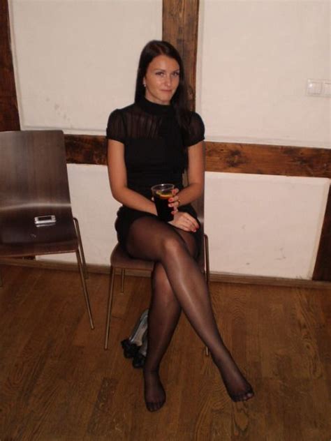 Users rated the brunette in panties heels and stockings stripping videos as very hot with a 90.63% rating, porno video uploaded to main category: Épinglé sur Babes