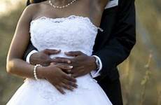 marriage marrying marry getting qs upstate novia detener honestly reasons casarse rogando biblia pares abierta sobre