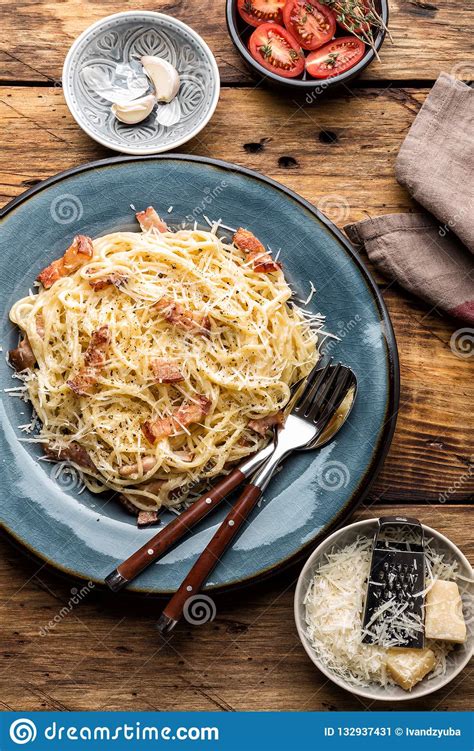 Would be great with asparagus too. Pasta Carbonara, Spaghetti, Cooked According To The ...