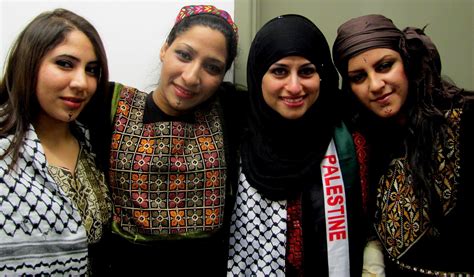 Ver más ideas sobre palestina, arte palestina, fotos de israel. Palestinian women's visit 2012: The Palestinian Day in ...