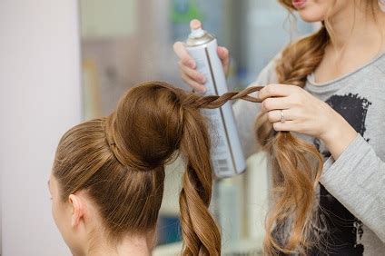 Bjr , coiffeuse et maquilleuse de métier depuis plus de 5 ans. Du BM coiffure à la reconversion professionnelle : les ...