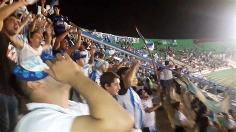 Canlı maç izleme siteleri arasından en kalitelisi her daim justin tv. Hinchada de Atlético Tucuman en Bolivia - YouTube