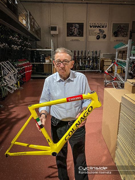 Ernesto colnago, con la gazzetta dello sport, ha mostrato di avere tantissima stima per tadej pogacar farà grandi cose: Colnago si tinge di giallo e festeggia con Pogacar ...