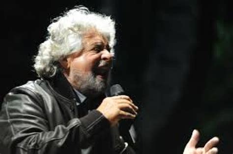 Grillo is commonly known as the clown prince of italian politics. Elezioni europee, Beppe Grillo a Pescara il 22 maggio ...