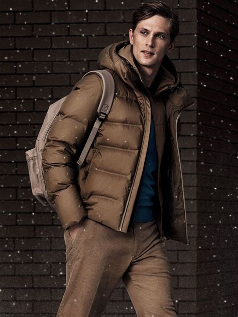 The seamless down collection introduces a series of. MEN SEAMLESS DOWN HOODED PARKA | UNIQLO UK | Hooded parka ...