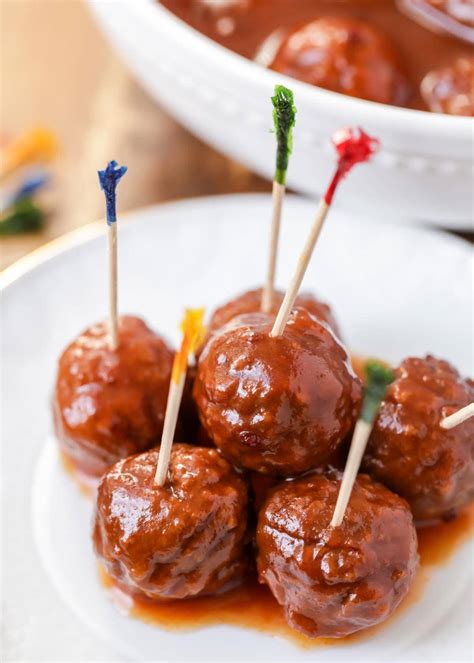 Round steak slow cooker recipe is so tender. BEST Crockpot Meatballs - Just 5 Minutes to Prep! | Lil' Luna