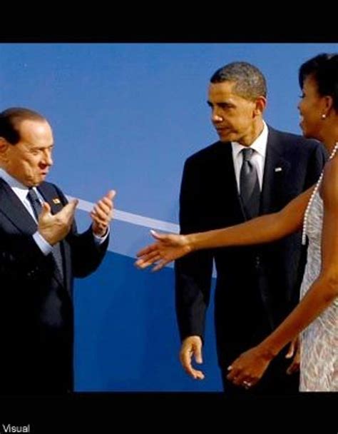 Explore and share the best michelle obama gifs and most popular animated gifs here on giphy. Silvio Berlusconi, humilié par Michelle Obama - Elle