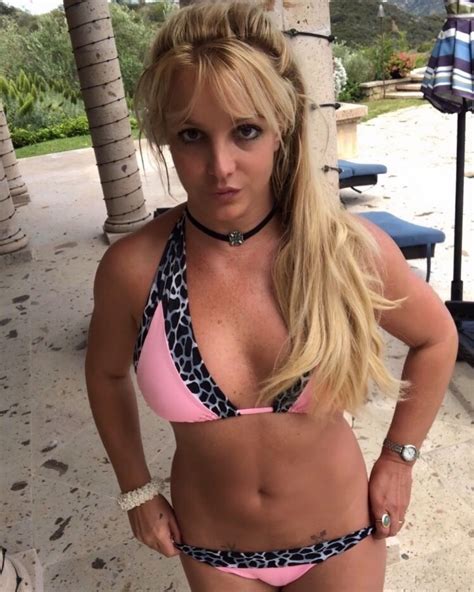 As a child, britney attended dance classes, and she was great at gymnastics. BRITNEY SPEARS - Instagram Photos 06/15/2020 - HawtCelebs