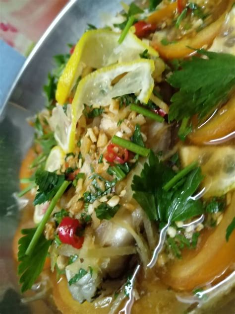 A) ikan masak stim bahan: namakucella: IKAN MERAH STIM LEMON-LAUK PANTANG(PKPP-COVID 19)