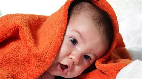 Clean the circumcision area, if necessary. How to Dry a Baby after a Bath - Howcast