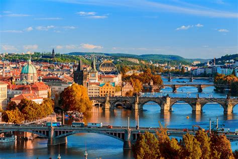 Praga to miejsce opisane jako historyczne. Experience in Prague, Czech Republic by Julianji ...