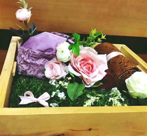 1.wedges treasure tas sophie martin dan. Ide Seserahan Pernikahan Terbaik dari Sederhana hingga ...