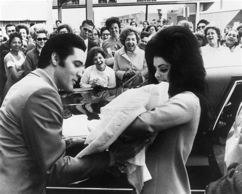 Maybe you would like to learn more about one of these? Elvis Presley: So sehen seine Kinder heute aus