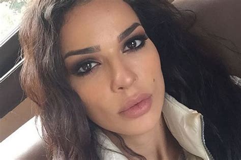 Nadine nassib njeim is a lebanese tunisian actress and beauty pageant titleholder who was elected miss lebanon 2004. نادين نجيم مسلسل نص يوم