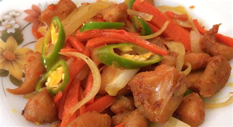 Ayam goreng merupakan makanan kegemeran rakyat malaysia. Resepi ayam goreng kunyit | MOH KITE