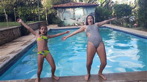 Fale qualquer coisa na piscina, brincadeira na piscina! DESAFIO DA PISCINA! (ft. Mikaela) - YouTube