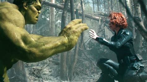 Infinity war, when hulk was still on sakaar fighting in the. Finie la romance entre Hulk et Black Widow dans Avengers ...