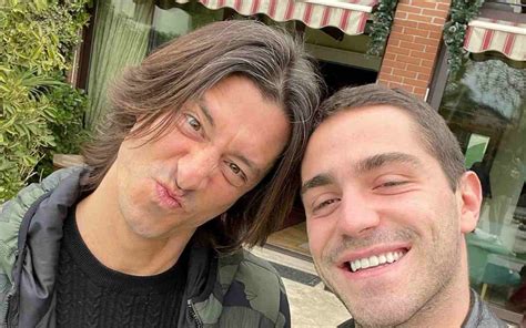Francesco oppini ha da poco acquistato una nuova casa dove è andato a vivere con la fidanzata cristina tomasini. Tommaso Zorzi e Francesco Oppini insieme, dove li rivedremo