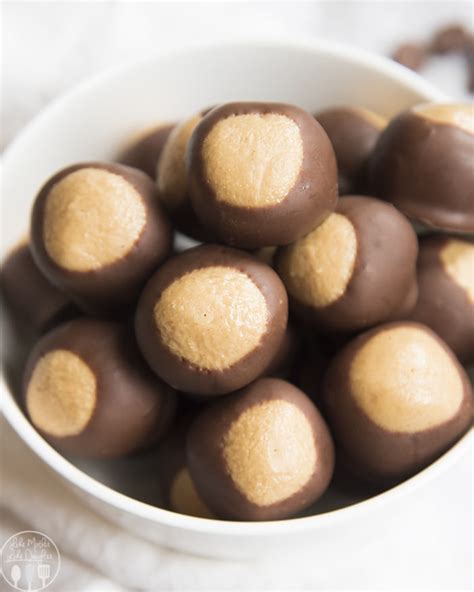 Calories in buckeye based on the calories, fat, protein, carbs and other nutrition information submitted for calories in buckeye. Buck Eye Truffle - These classic buckeyes are given a makeover with the addition of a little ...