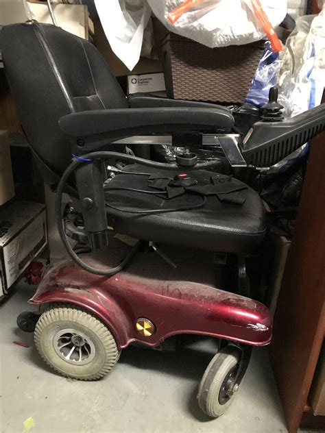 Designed to be used by people with limited mobility, wheel placement on either side gives chairs balance while making it easy to step straight in or out before and after use. Used Heavy Duty Electric Wheelchair - Buy & Sell Used ...