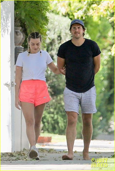 Margot robbie confirms she has married tom ackerley with. Margot Robbie & Husband Tom Ackerley Step Out for a Walk ...