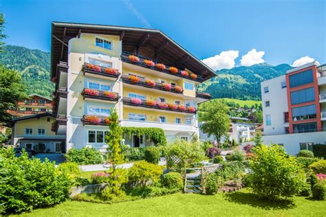 Book haus breitenfellner & save big on your next stay! Haus Mühlbacher: Bad Hofgastein, 3-stars in Gastein