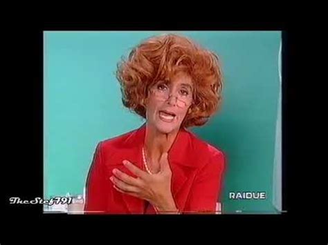 Ha fatto parte del celebre trio con massimo lopez e tullio solenghi. I Personaggi di Anna Marchesini - YouTube