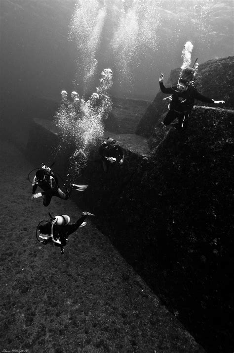 The rock formation was discovered in 1987 by scuba divers of the island's local tourist board. Yonaguni Underwater Monument - Japan | Natural or man ...