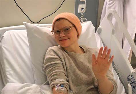 Home breaking news the netherlands to the polls: Linda Hakeboom klaar met chemotherapie