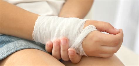 Visit our website and master malay! First Aid Tips For When Your Kid Has An Accident At Home ...