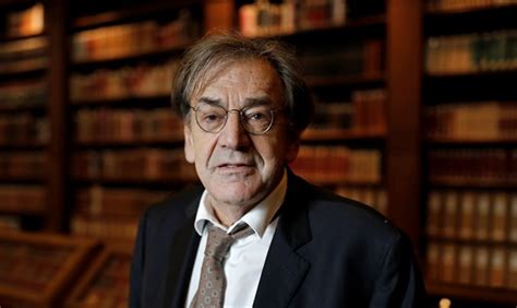 Homme de conviction, intellectuel incontournable, le philosophe français né en 1949 à paris dans une famille juive d'origine. Finkielkraut : Vynbbffwe5pxjm / Finkielkraut, with 9 ...