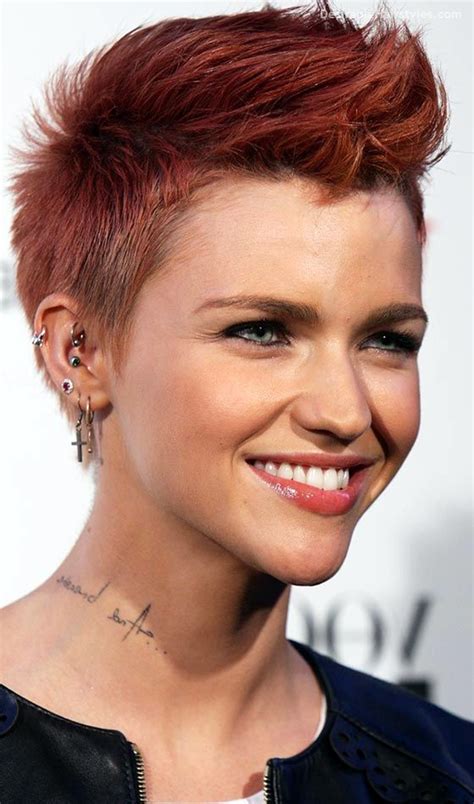 These are the most popular hairstyles to get a punk rock look. 45 Short Punk Hairstyles and Haircuts that have spark to ...