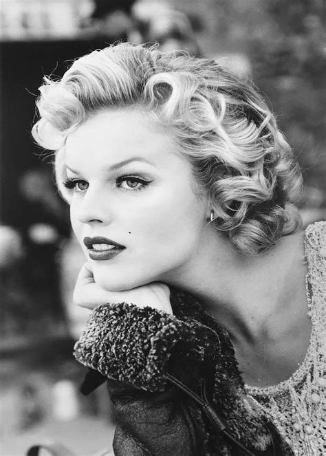 Eva herzigová from the 90's to nowadays. Oh Yeah Pop - Eva Herzigova as Marilyn Monroe, 1990 ph ...