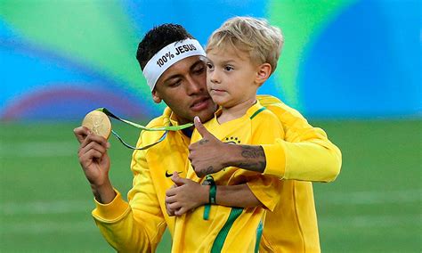 The south coast of rio de janeiro, which includes the municipalities of. Neymar celebró su medalla de oro en Río de Janeiro con su ...