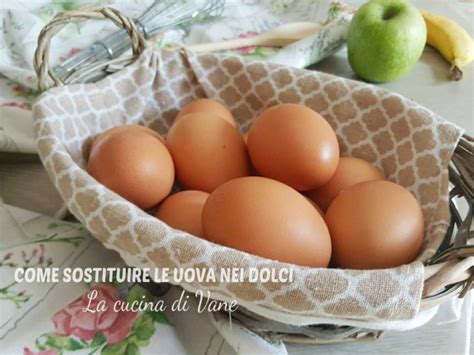 Questa preparazione è perfetta per sostituire egregiamente la panna nelle ricette dolci, con l'aggiunta, se volete, di un vasetto questo tipo di sostituzione non è assolutamente consigliata a chi vuole sostituire la panna perché sta facendo la dieta. COME SOSTITUIRE LE UOVA NEI DOLCI con la tabella da scaricare!
