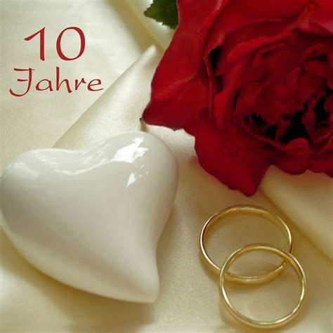 Glückwünsche zur hölzernen hochzeit kann man am besten persönlich ausrichten, aber auch eine. 10. Hochzeitstag (Rosenhochzeit) | Rosenhochzeit, Hochzeitstag, Glückwünsche zum hochzeitstag