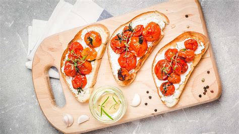 It's light, silky smooth and topped with chickpeas, almonds and smoky paprika. view this post on instagram a post shared by ina garten (@inagarten) Roasted Red Pepper Hummus Recipe Ina Garten | Besto Blog