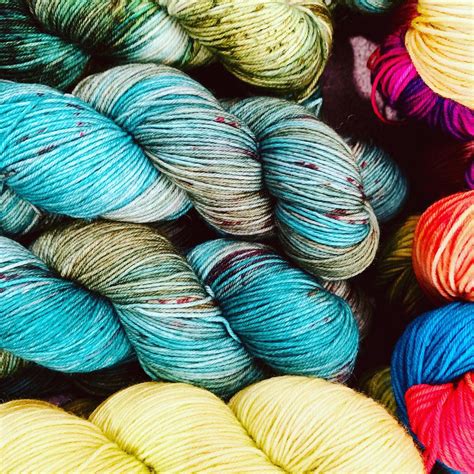 How is loch ness knit fest supporting the community? Prjónagleði - Icelandic Knit Fest | Textílmiðstöð Íslands