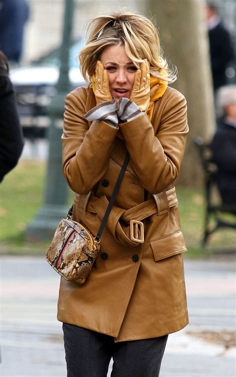 Ever wondered how flight attendants get that elegant chignon that always looks completely perfect? Kaley Cuoco - "The Flight Attendant" Set in New York City ...