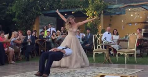 In an unintentional way of making you feel good about your life choices, redditors have gathered to share some of the most awful and awkward things guests have down at their weddings. 'Drunk History' Couple -- Wedding Dance Will Blow Your ...